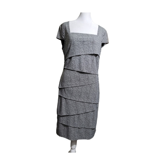 WHITE HOUSE BLACK MARKET Instantly Slimming Black & White Tiered Dress Sz. 12 - Picture 3 of 8